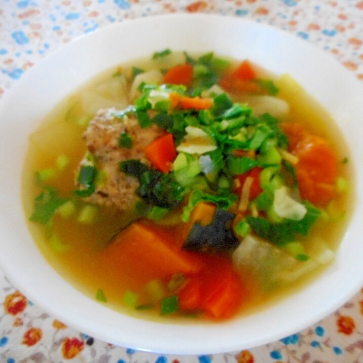 肉団子とカボチャと青菜のスープ